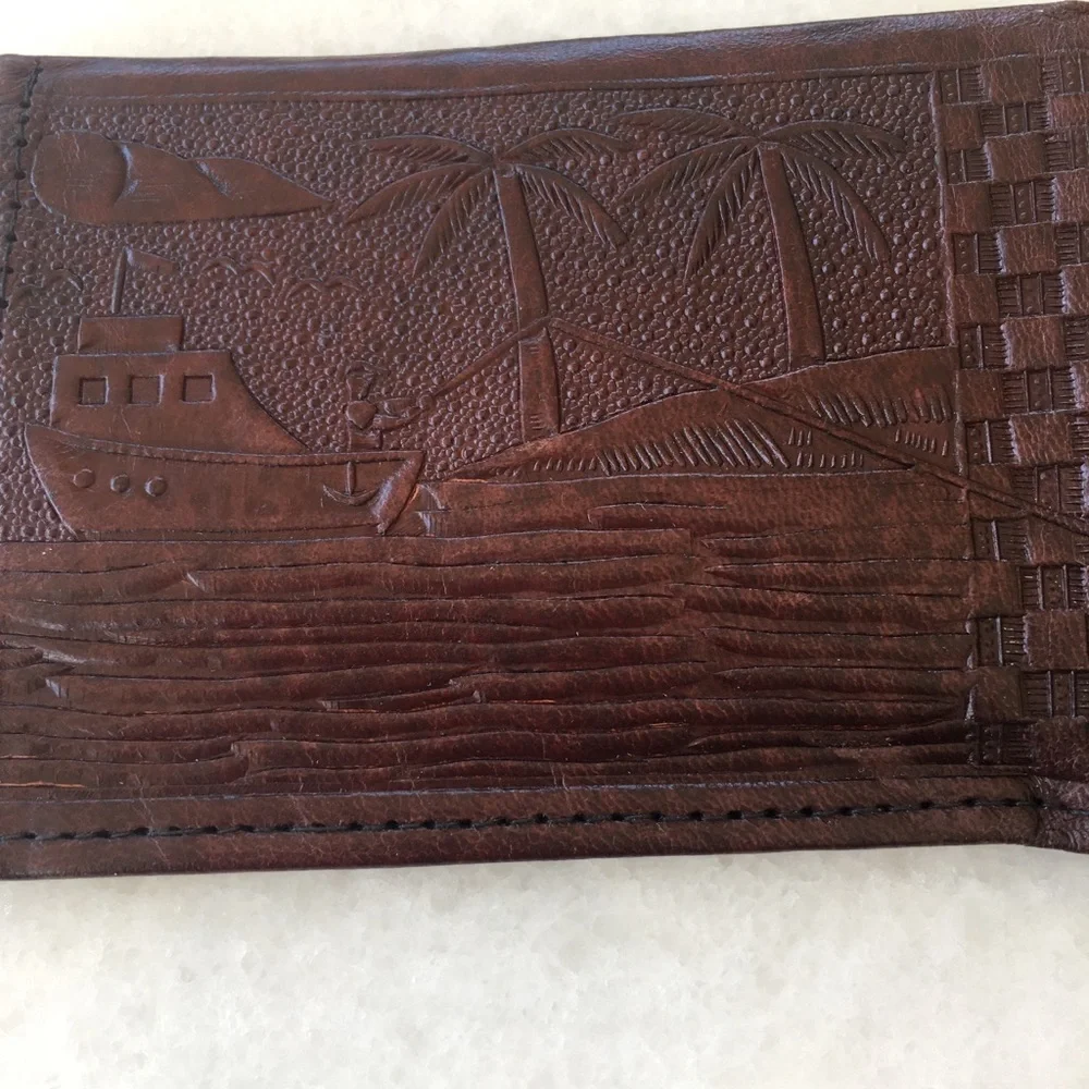 Acapulco Brown Leather Men's Bifold Wallet